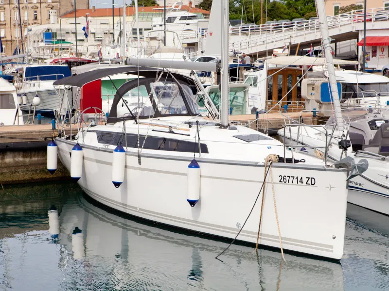Aston - Sailboat in Zadar