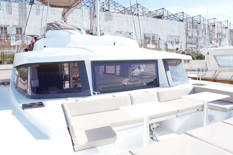 Fasteam Two (WM - A/C - GENERATOR) - Katamaran içinde Castellammare di Stabia