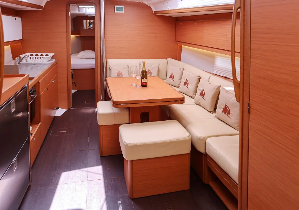 Shibumi - Yelkenli içinde Castellammare di Stabia