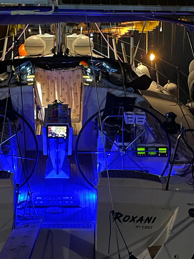 Roxani - Yelkenli içinde Halkidiki