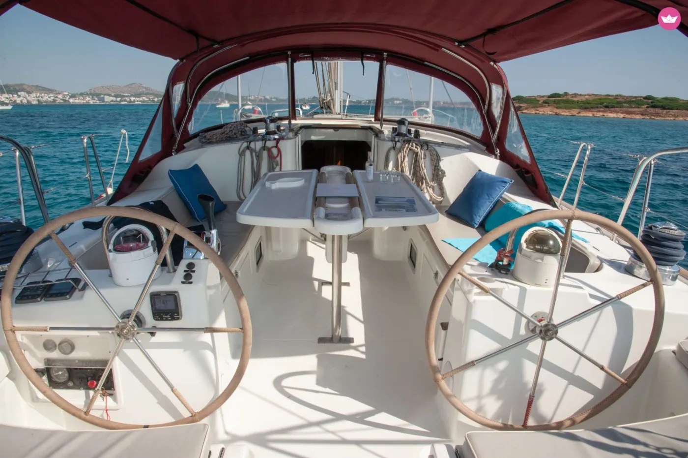 IRIDA - Sailboat in Kallithea