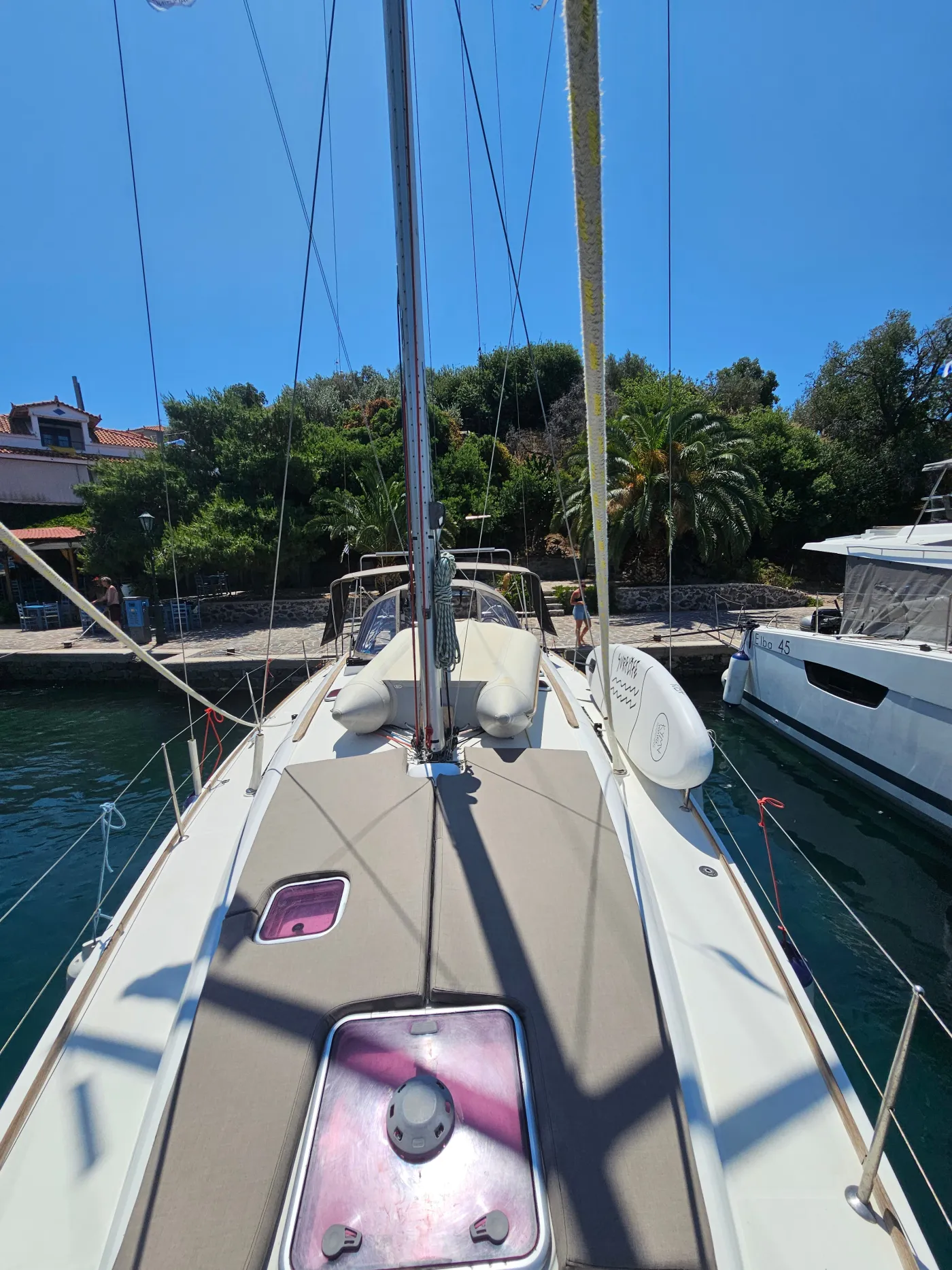 Comfort - Sailboat in Kallithea