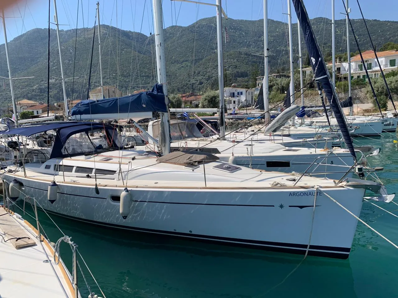 Argonaute - Sailboat in Nikiana