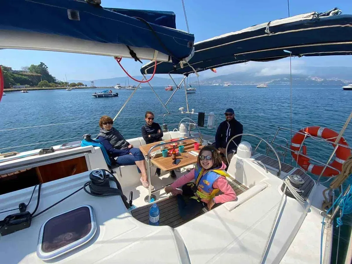 Machimbombo - Yelkenli içinde Portimão