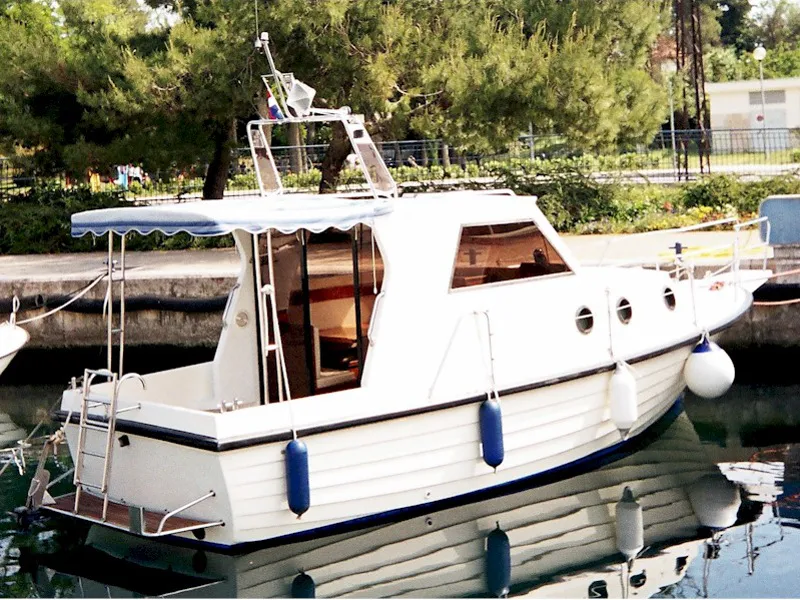 Ana - Motor Yacht in Brbinj