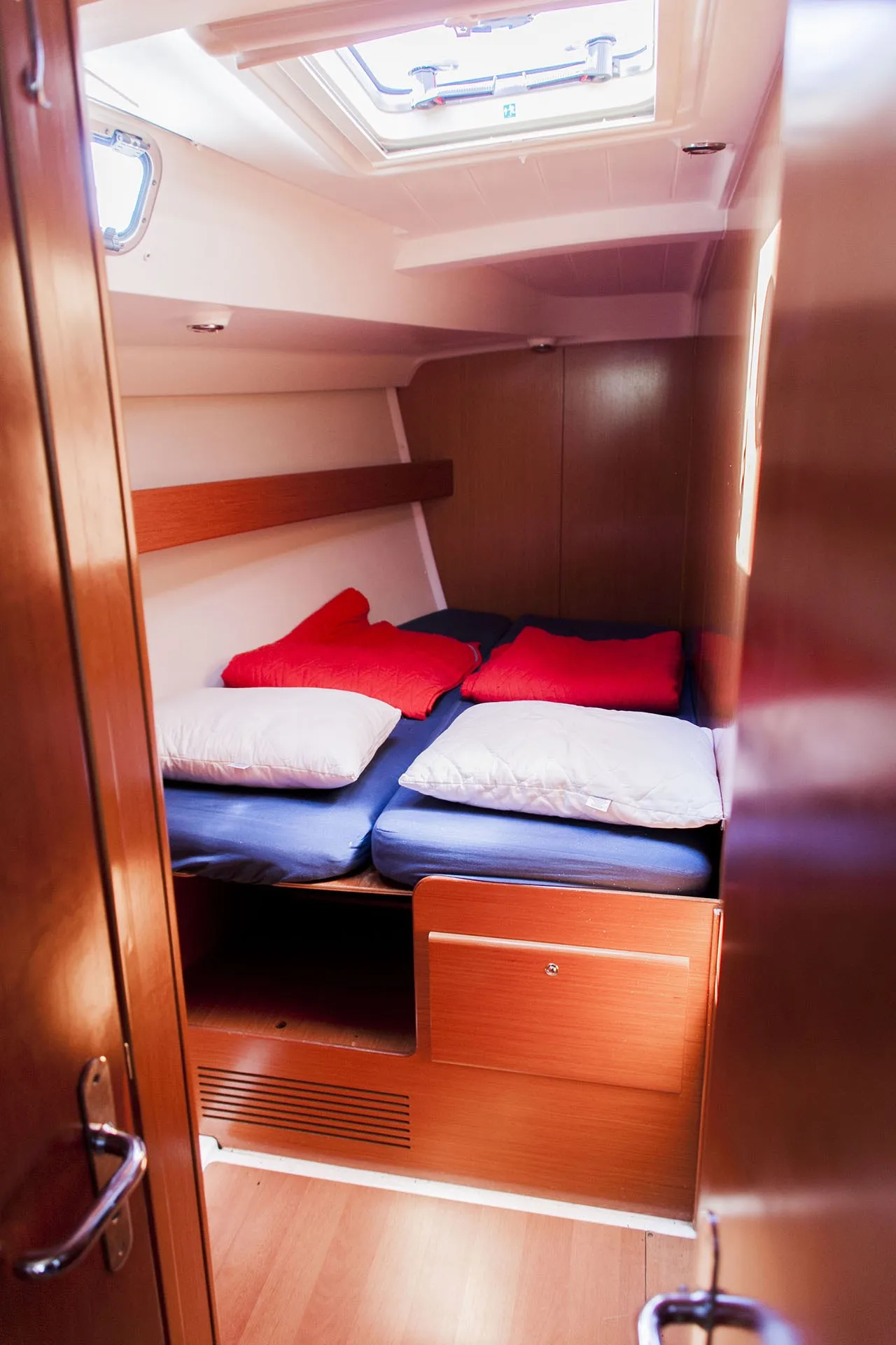 Penny - Sailboat in Alimos