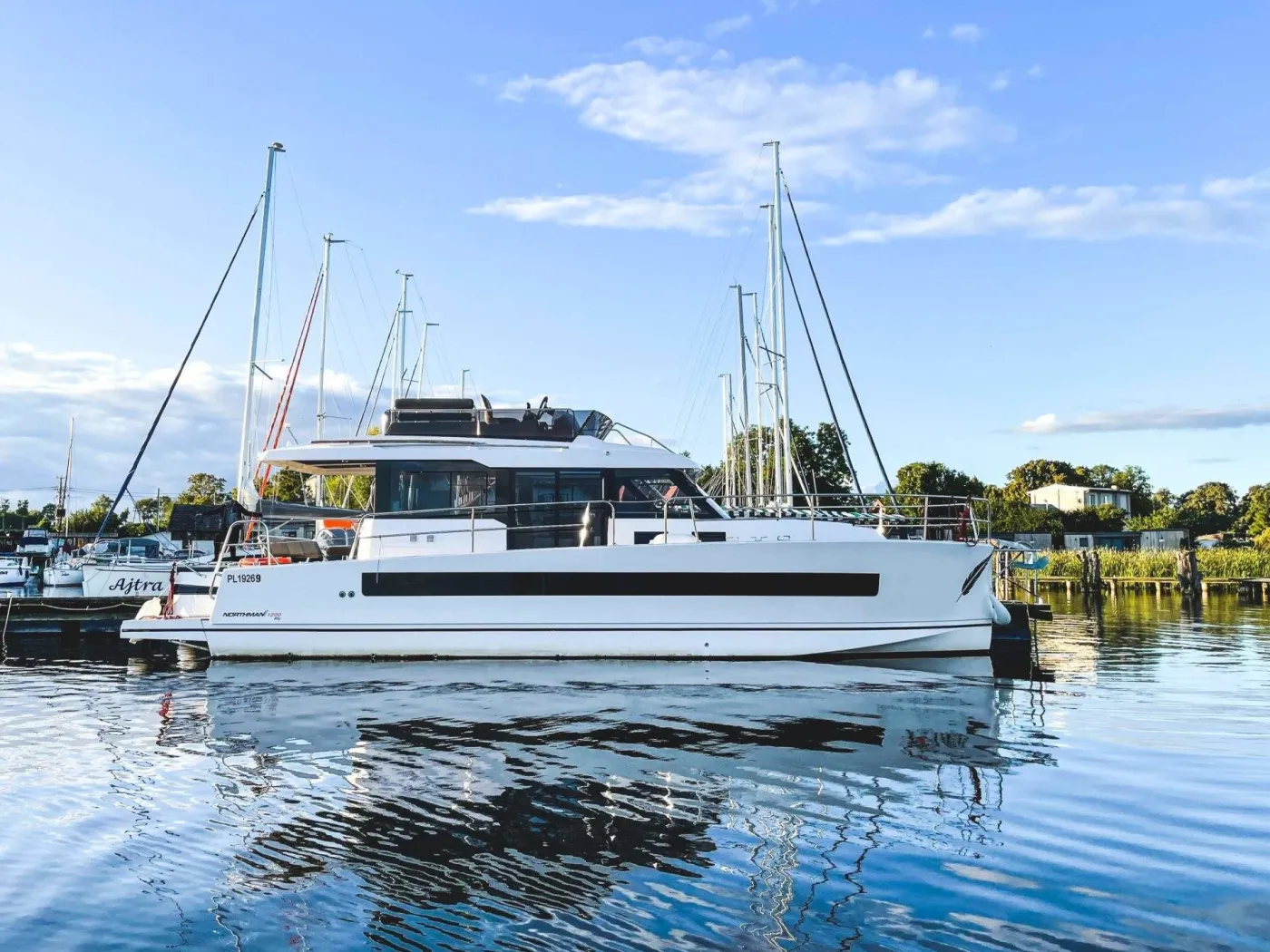 Hitchcock - Motor Yacht in Sztynort