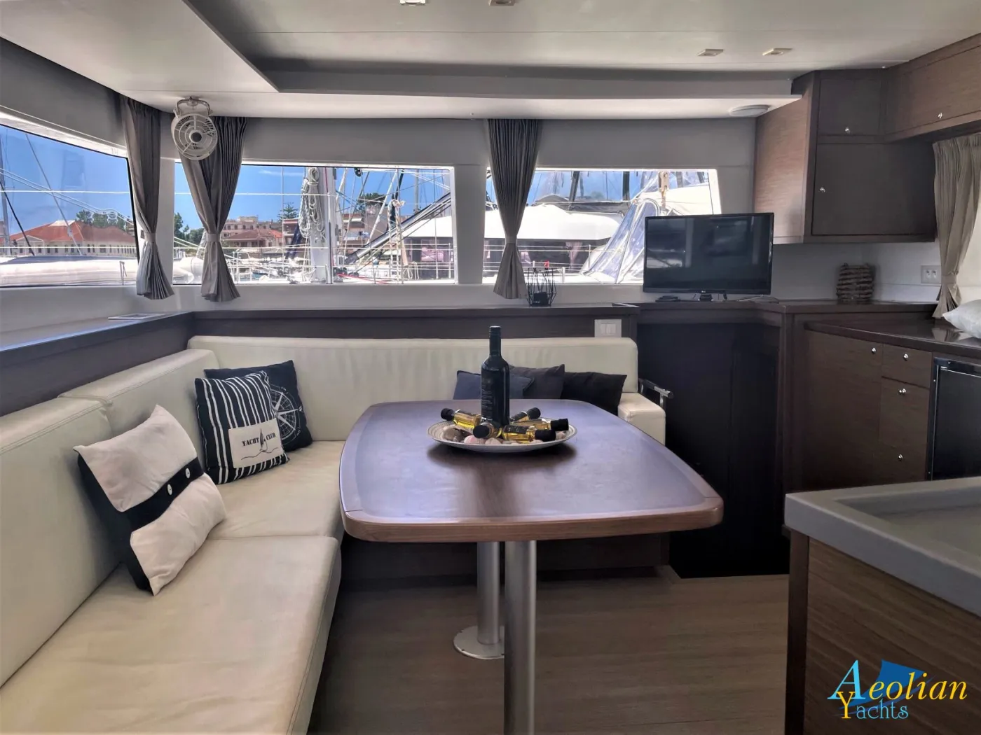 Aeolian Dream - Catamaran in Preveza