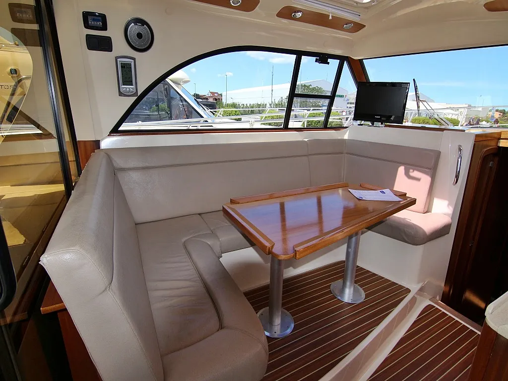 FRANKA - Motor Yacht in Bibinje