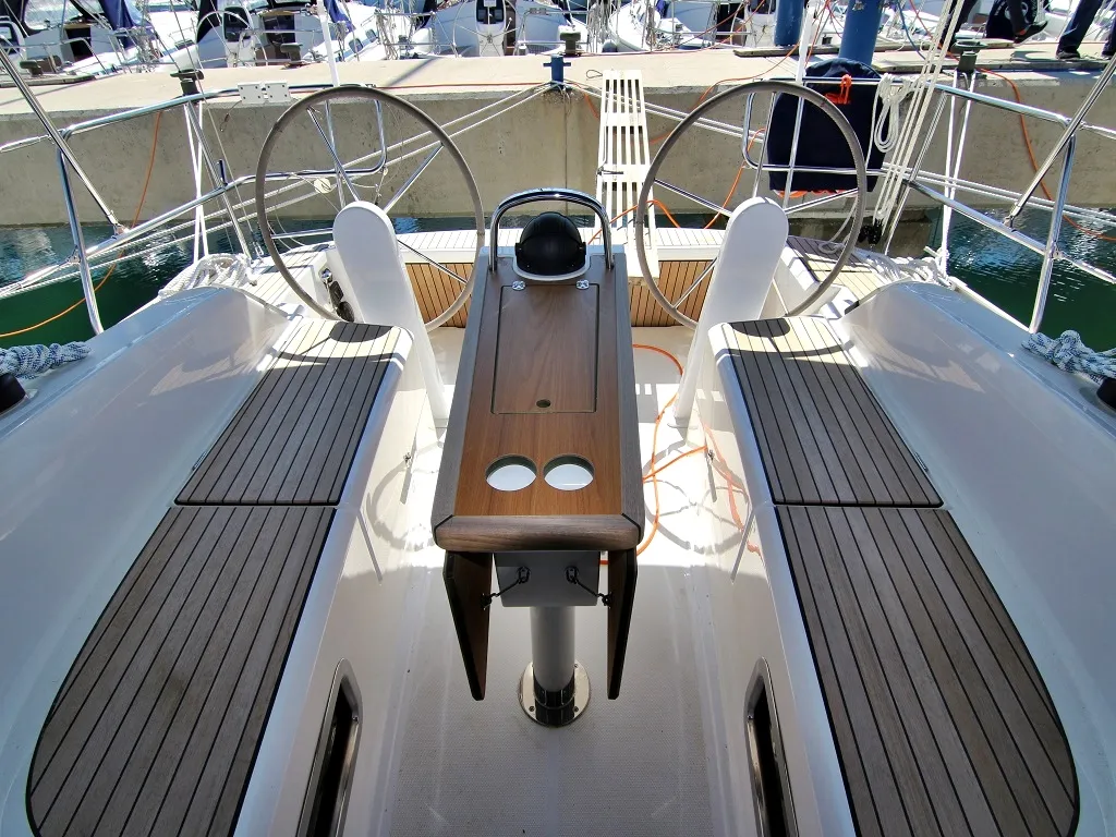 BELLA - Sailboat in Bibinje