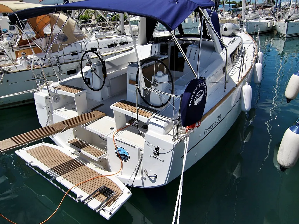 AURA - Sailboat in Bibinje