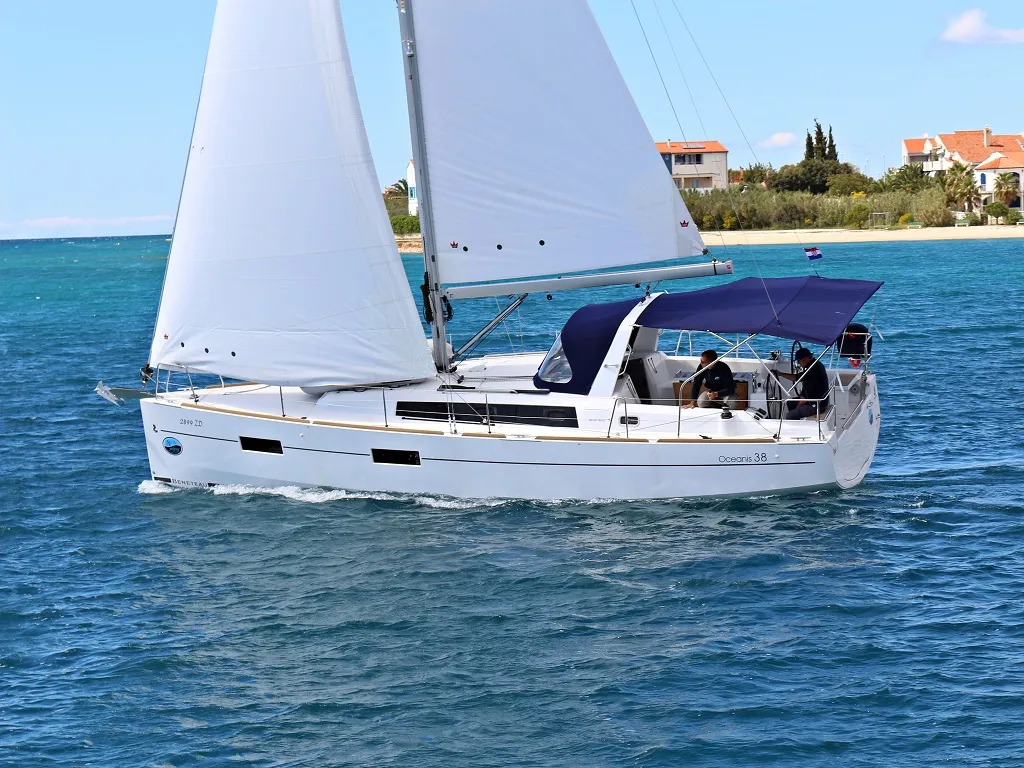 AURA - Sailboat in Bibinje