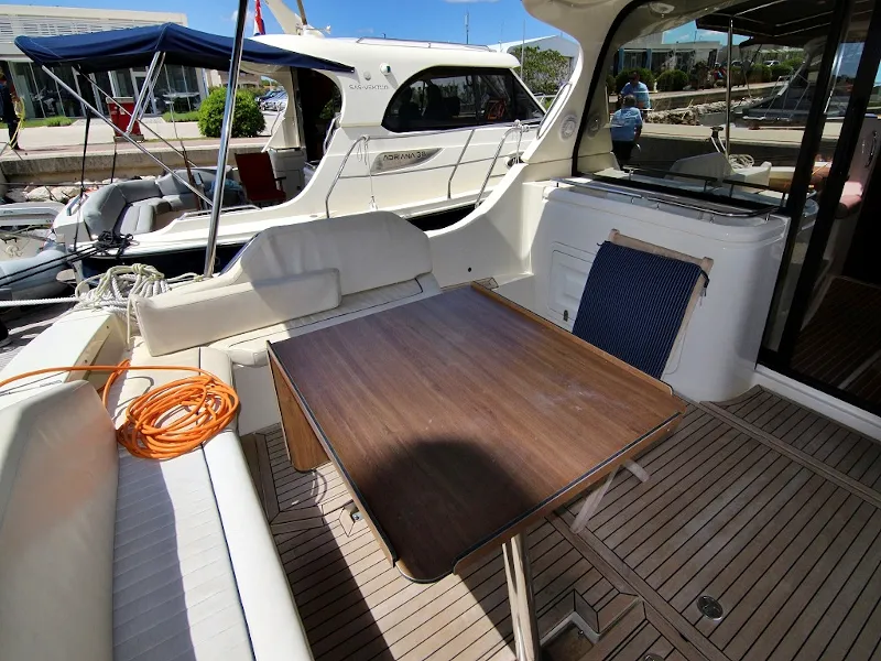 ROBERTA - Motor Yacht in Bibinje