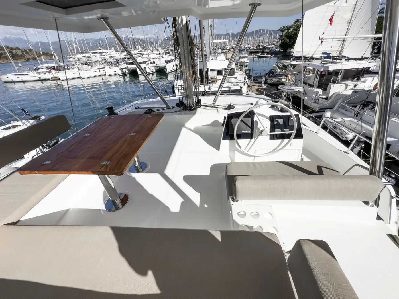 PAGORA - Catamaran in Karagözler