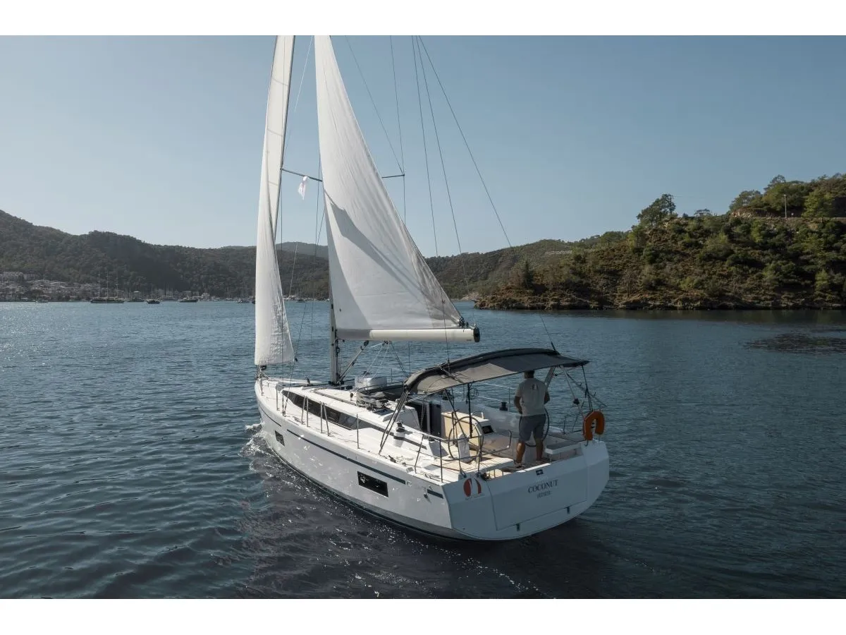 COCONUT - Sailboat in Karagözler