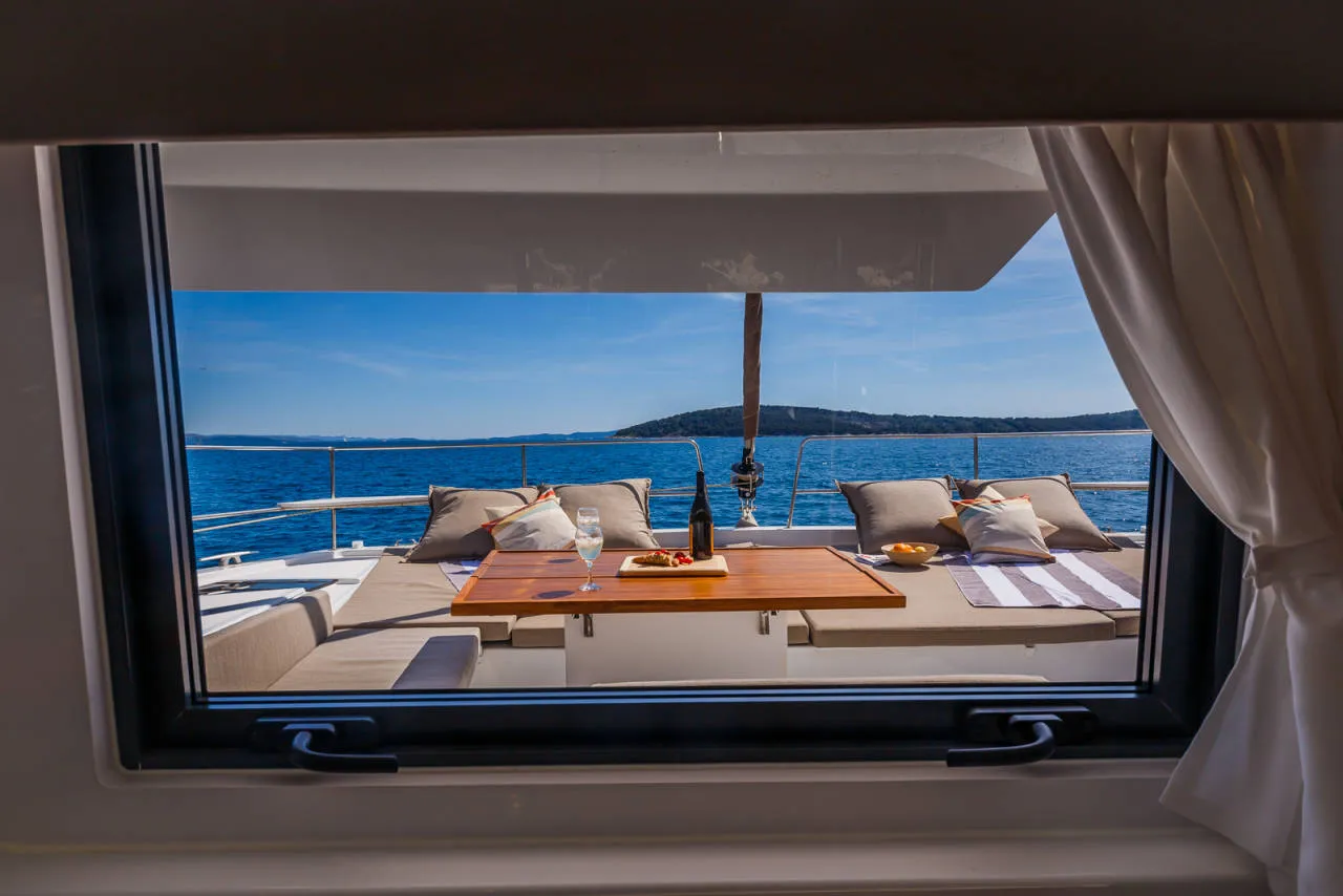 MIRAGE - Catamaran in Karagözler