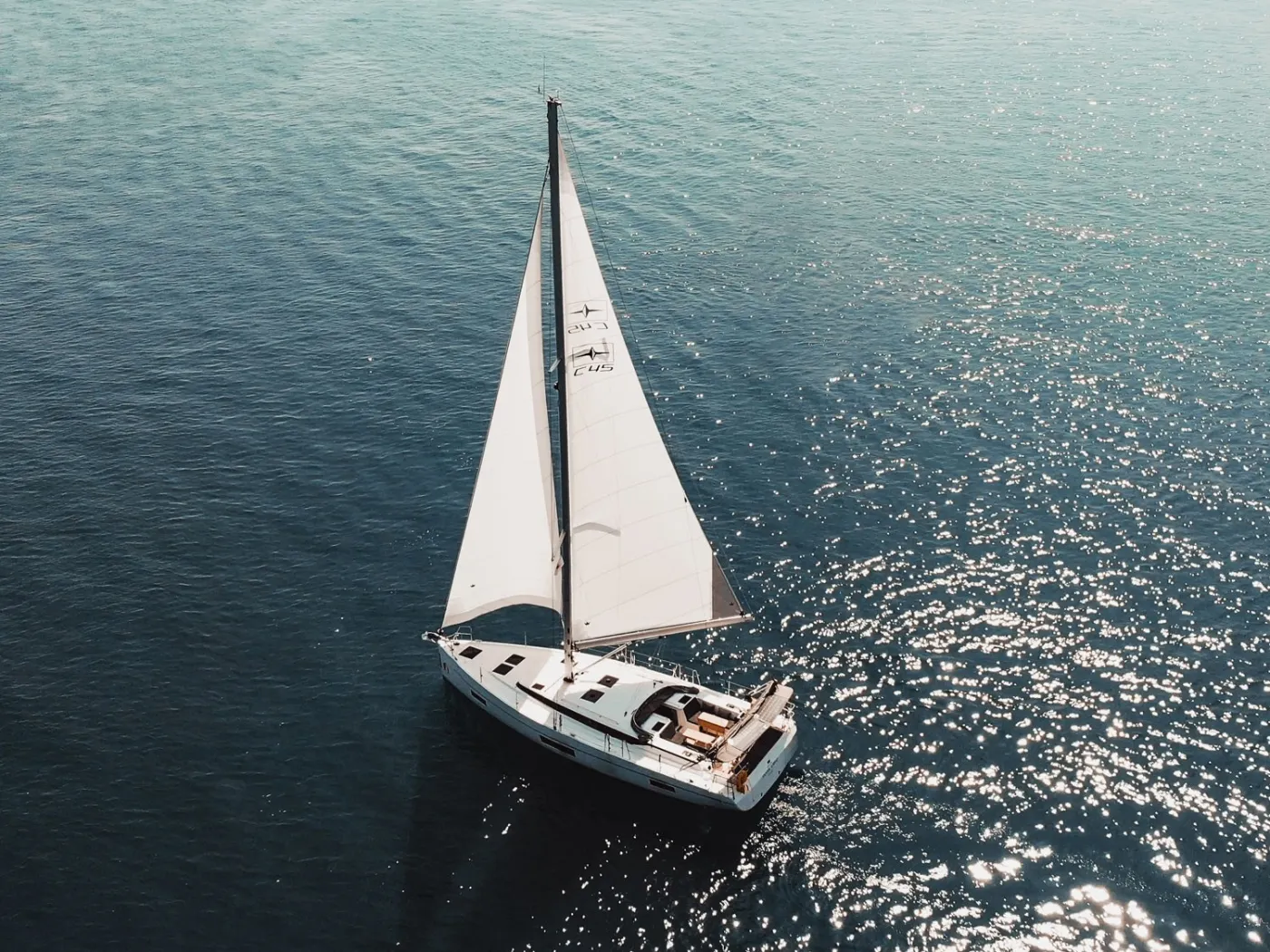 SANTA CRUZ - Sailboat in Karagözler