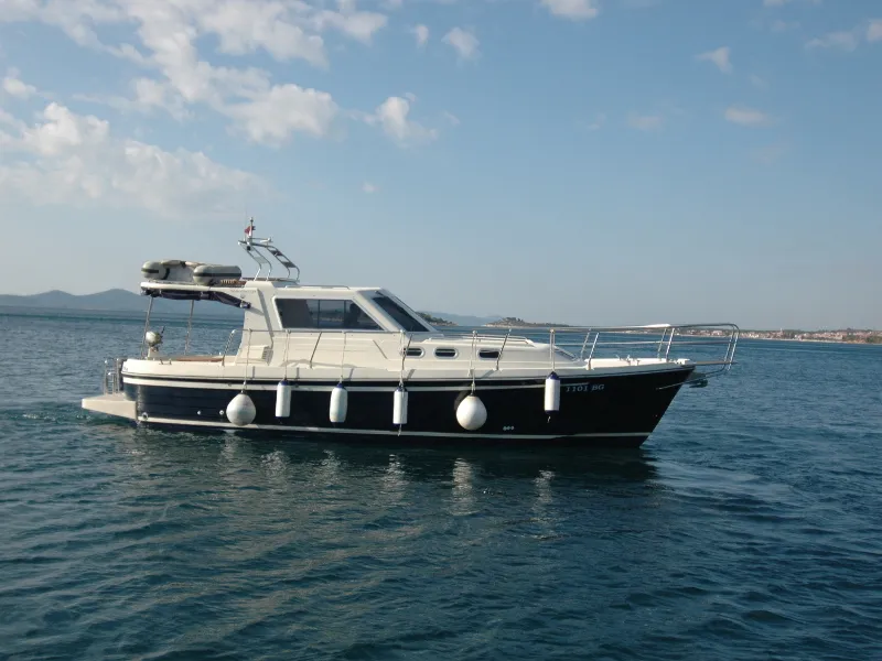 Fjaka - Motor Yacht in Bibinje