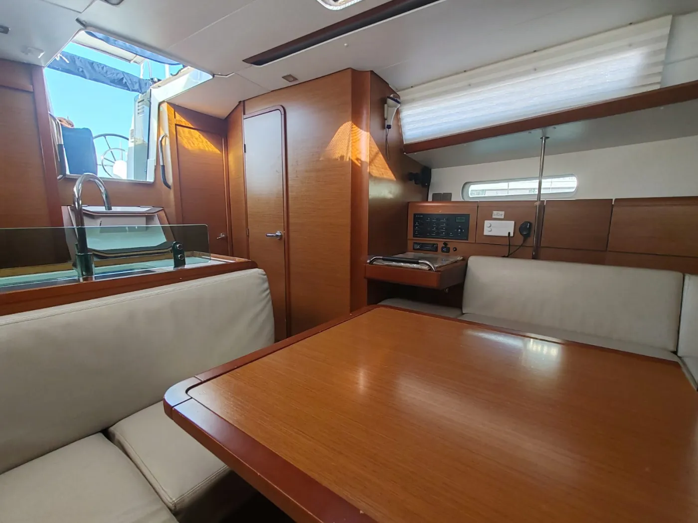 Freddie - Sailboat in Drage