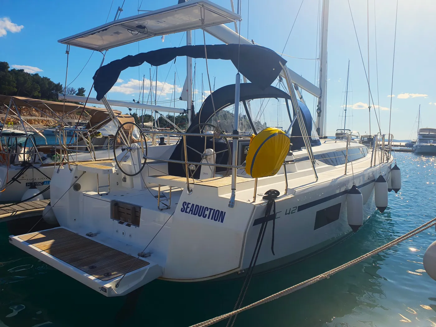 Seaduction - Sailboat in Drage