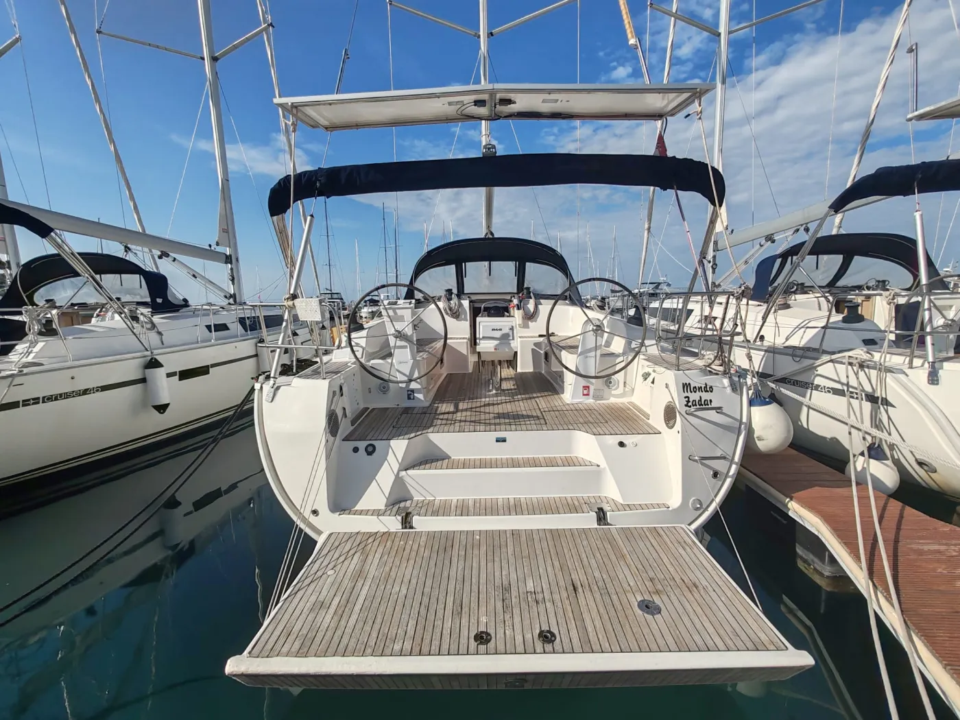 Mondo - Sailboat in Drage
