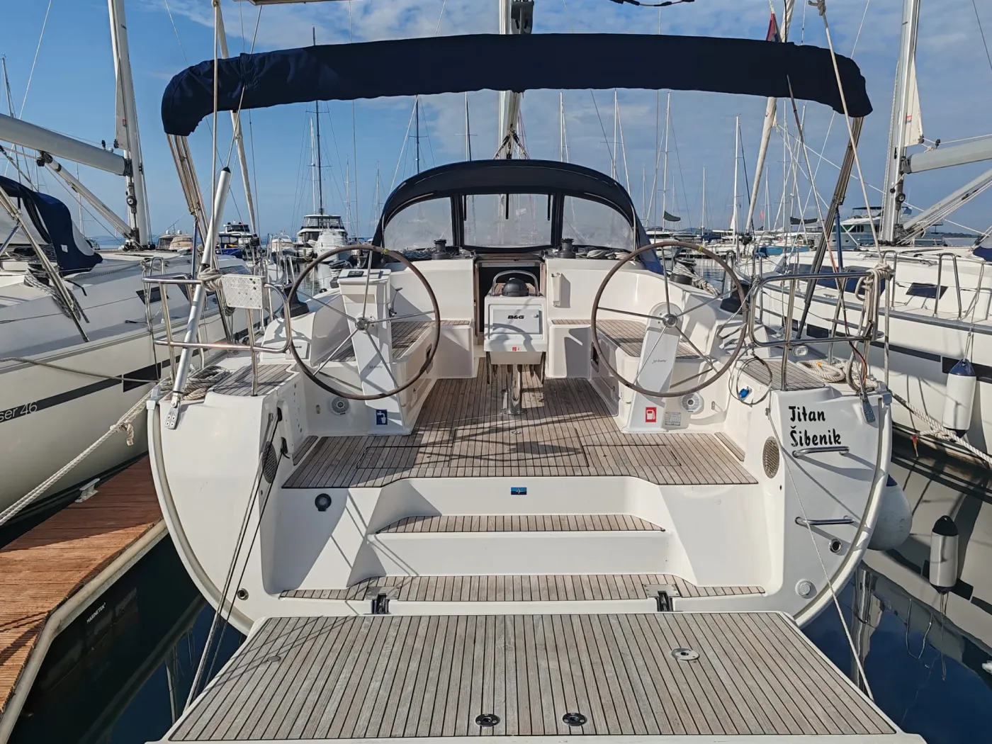 Titan - Sailboat in Drage
