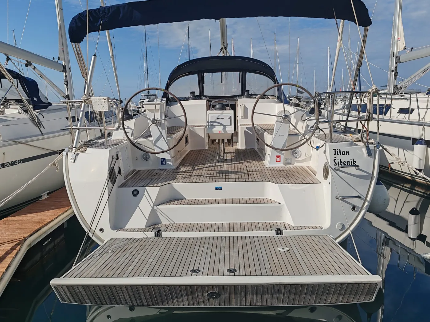 Titan - Sailboat in Drage