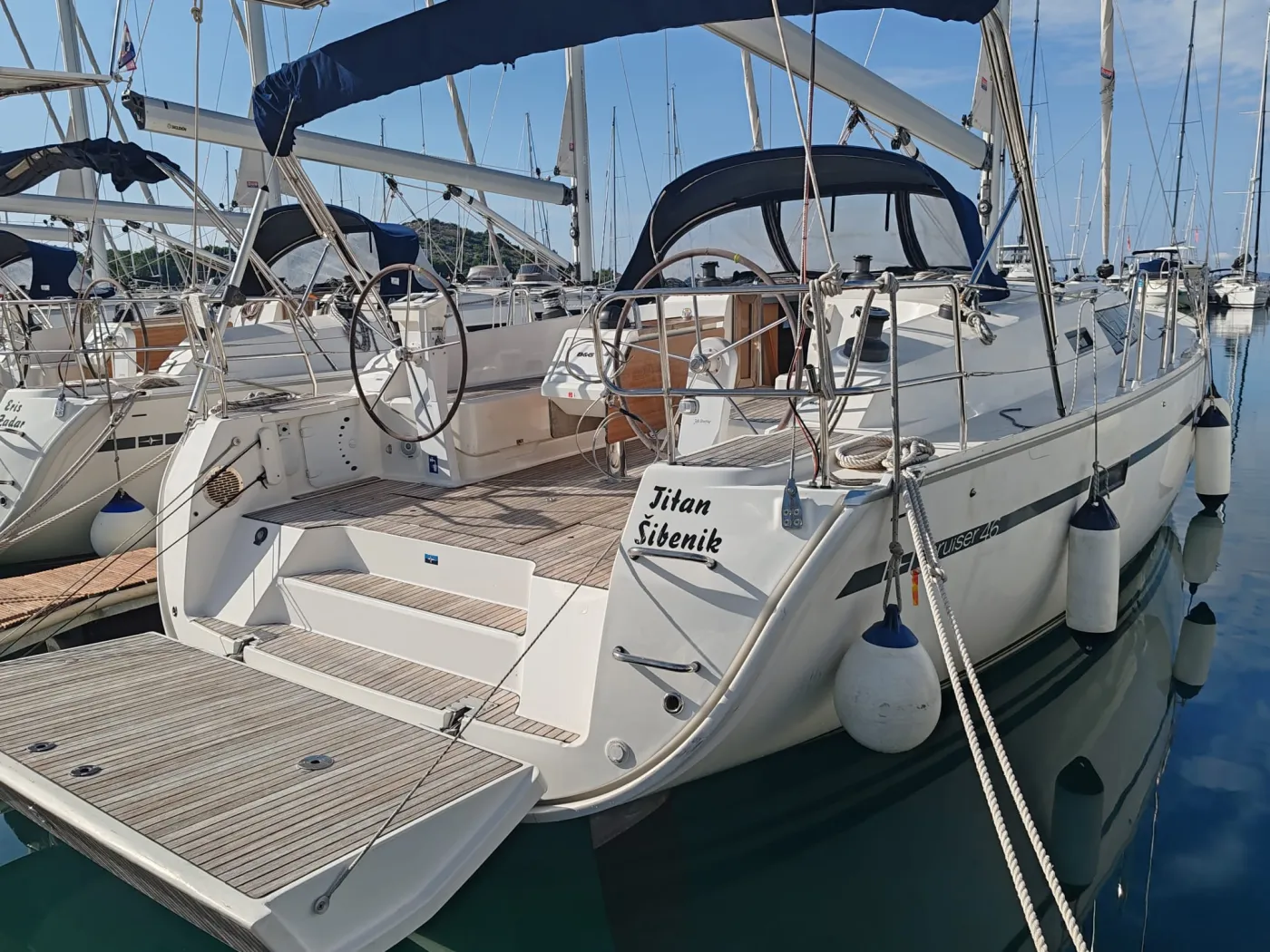 Titan - Sailboat in Drage