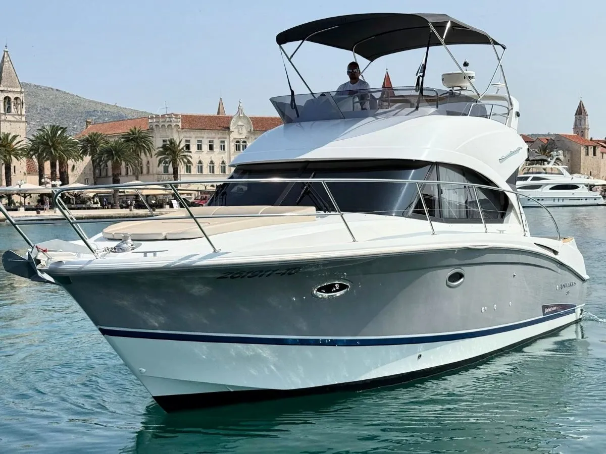 Antares 36 - Motor Yacht in Trogir