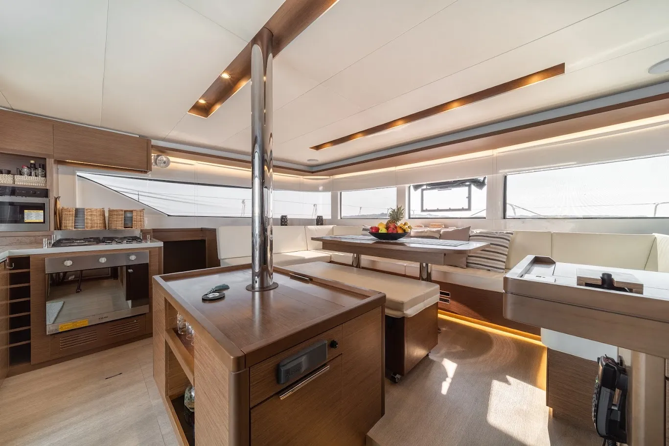 KaLiMar - Katamaran içinde Alimos