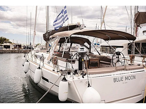 Blue Moon - Sailboat in Preveza