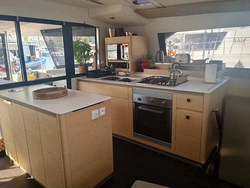 Breezer - Catamaran in Preveza