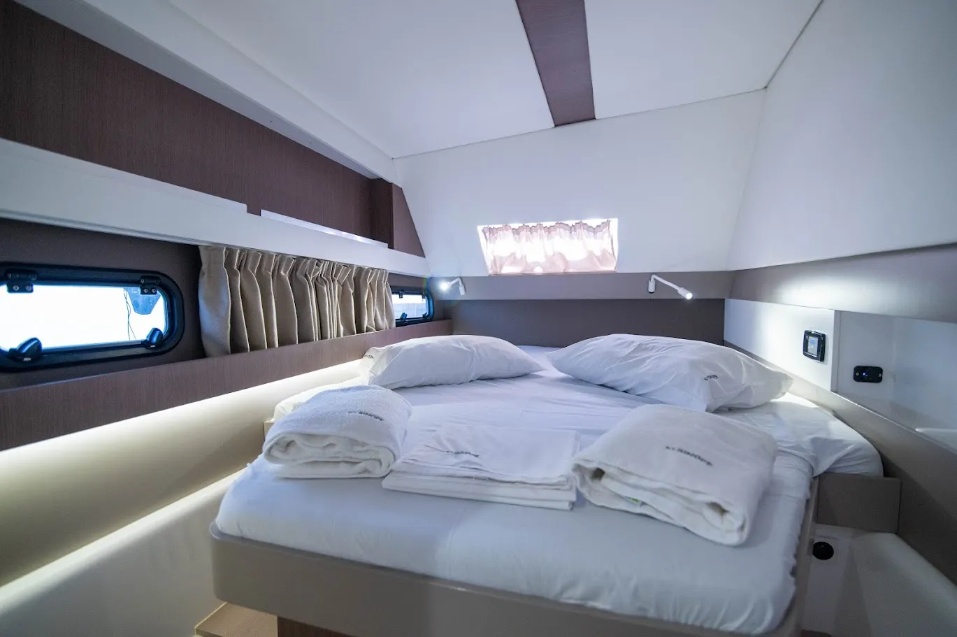 Sinope - Catamaran in Preveza