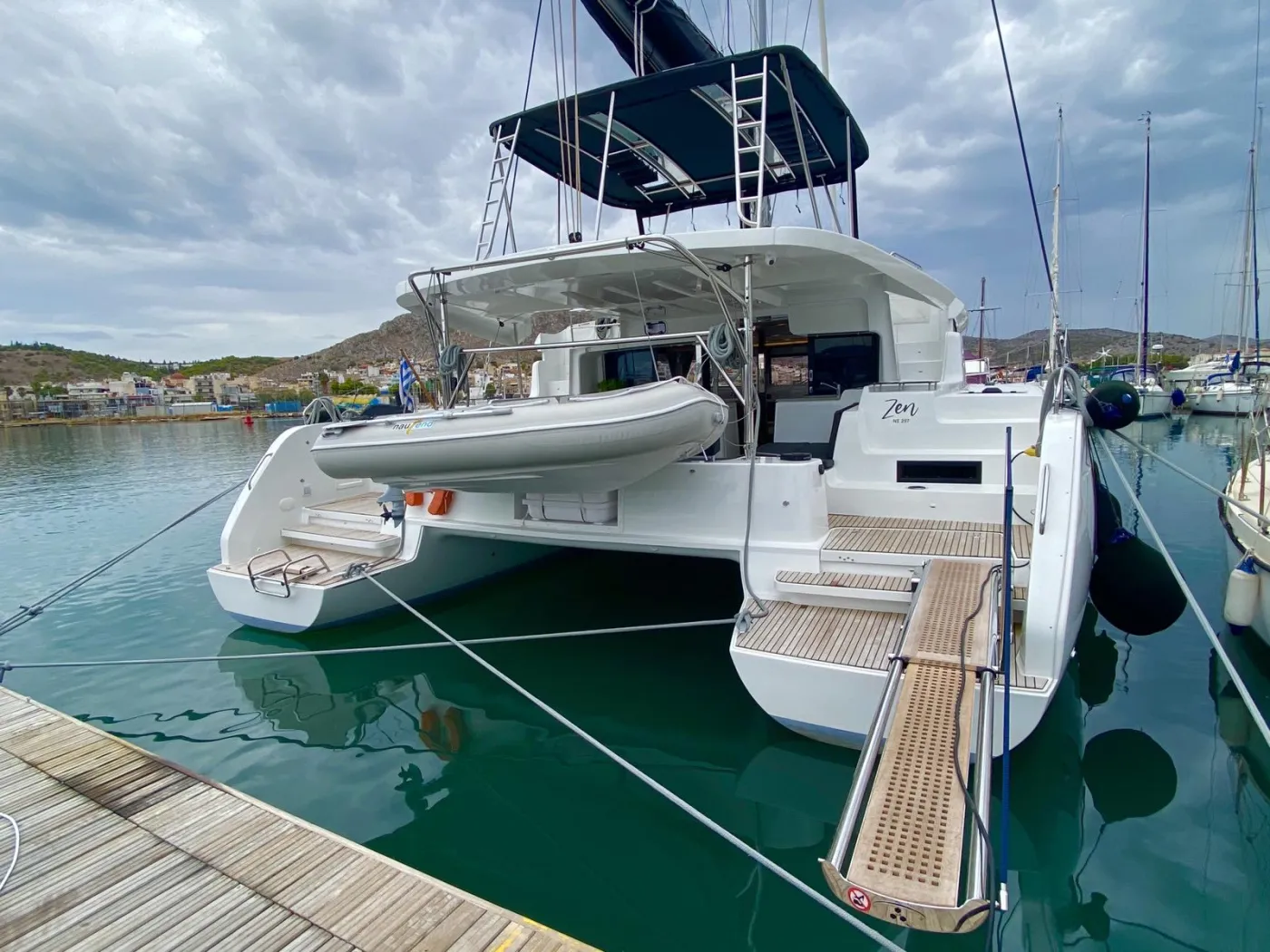 Zen - Green Wave - Catamaran in Alimos