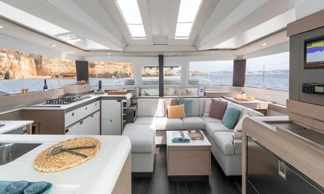 Greek Beauty -Skippered - Catamaran in Paros
