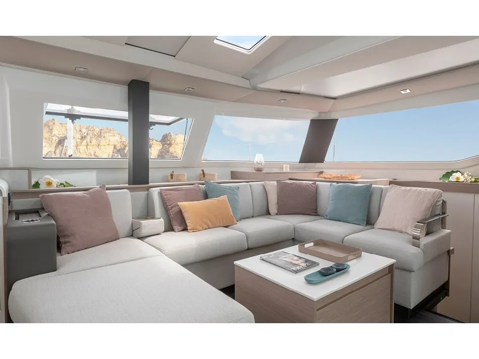 Greek Beauty -Skippered - Catamaran in Paros