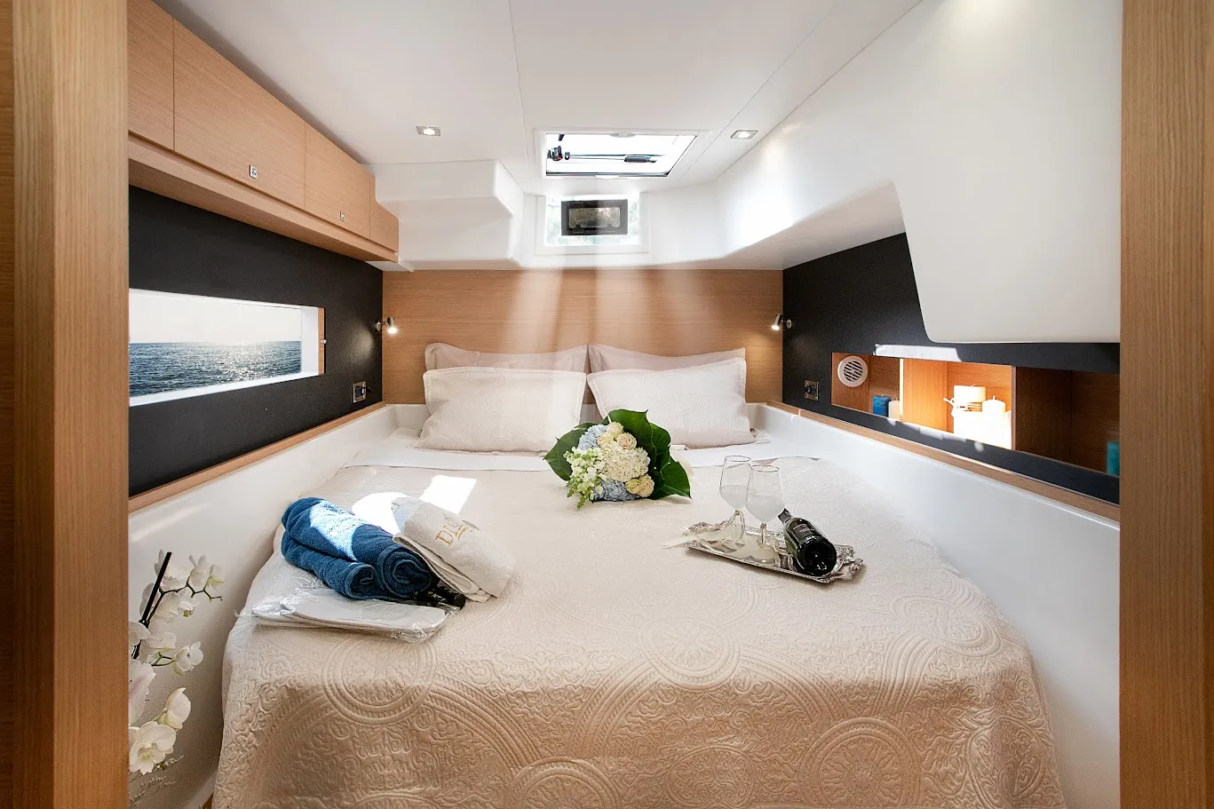 Diva - Skippered - Catamaran in Alimos