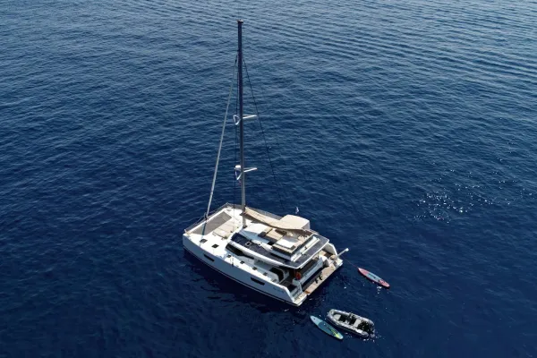 Helidoni - Skippered