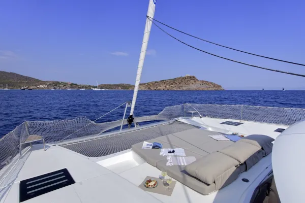 Helidoni - Skippered