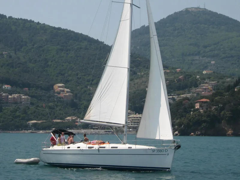 Tecno Sail - Yelkenli içinde Cenova