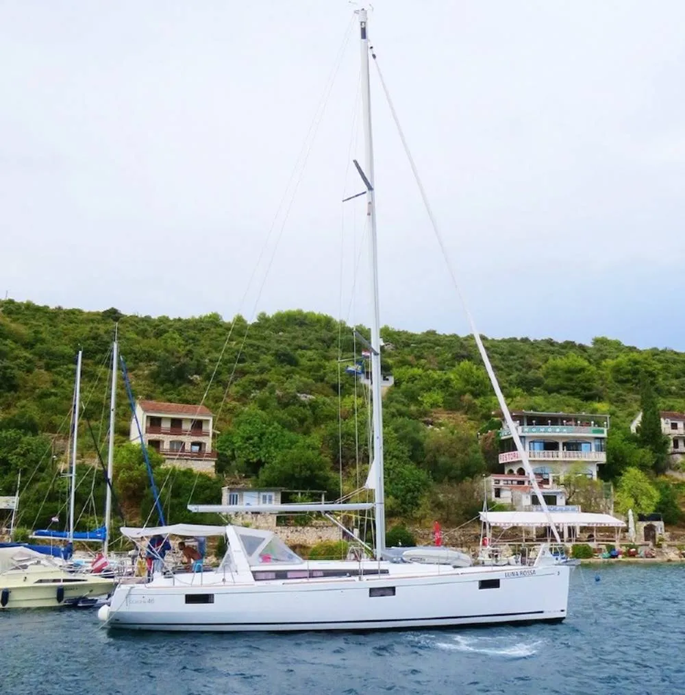 LUNA ROSSA - Yelkenli içinde Šibenik