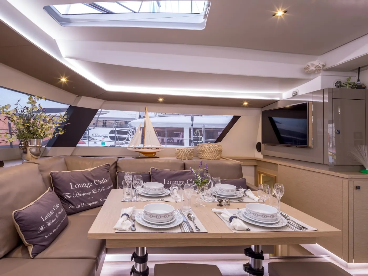 New Horizons 2 - Catamaran in Alimos