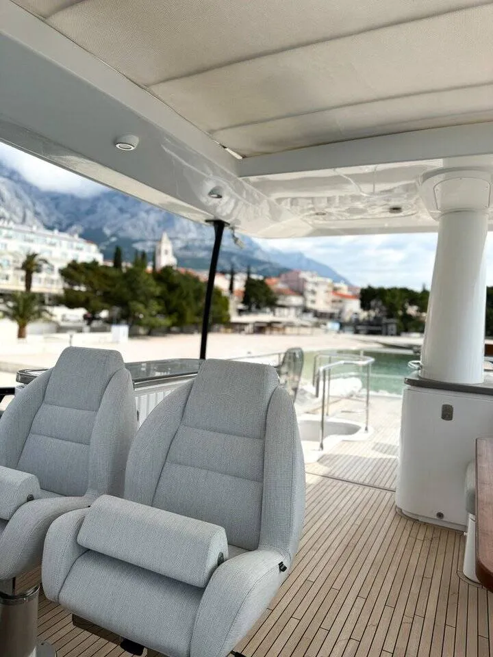 Moon Light - Motor Yacht in Bibinje