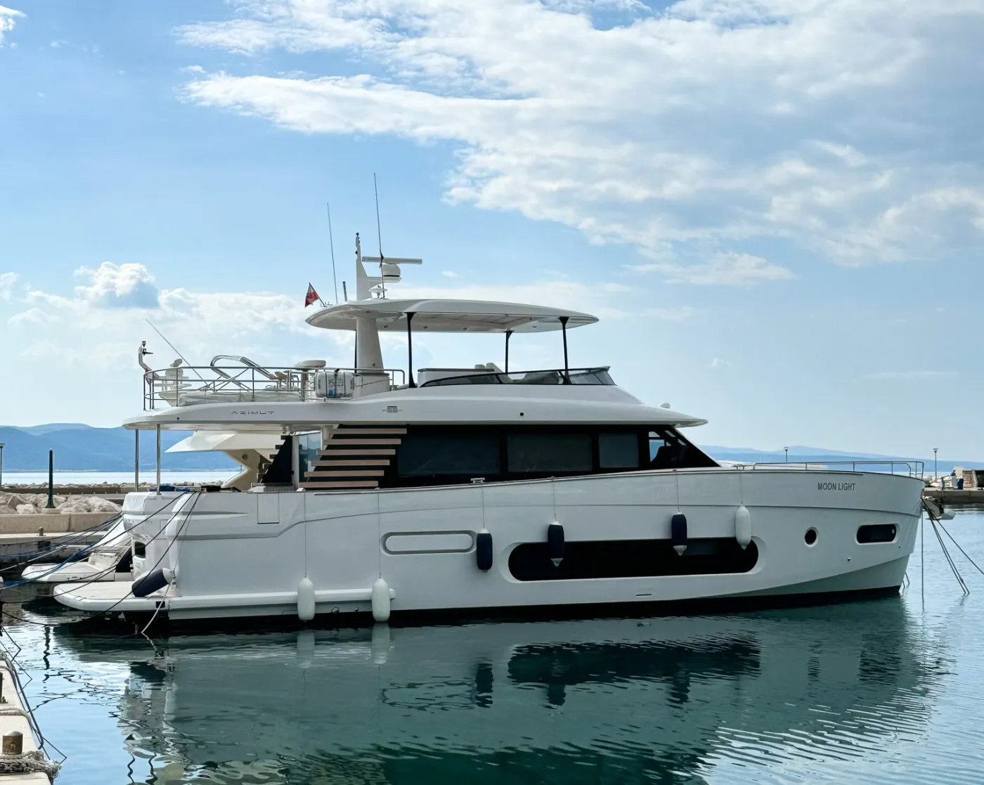 Moon Light - Motor Yacht in Bibinje