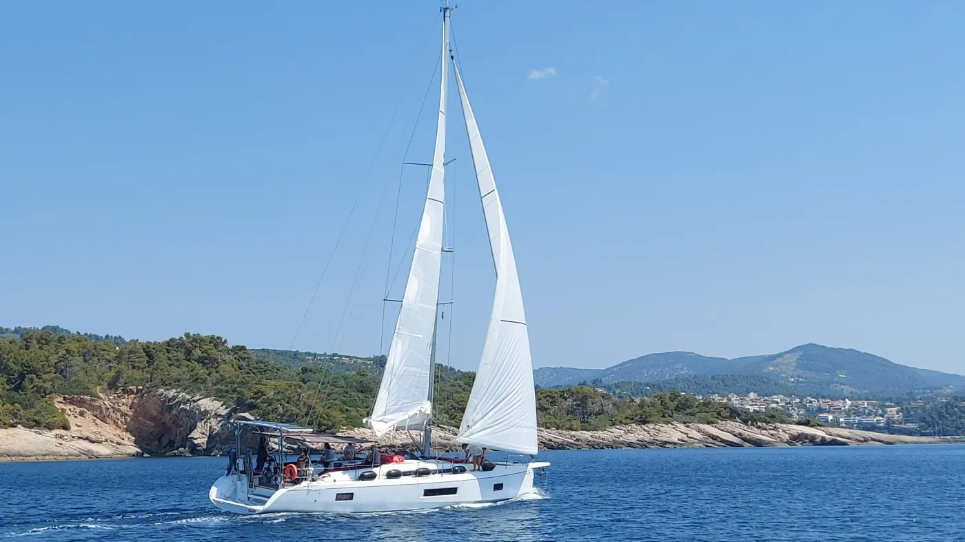 Ef Zin - Yelkenli içinde Skopelos
