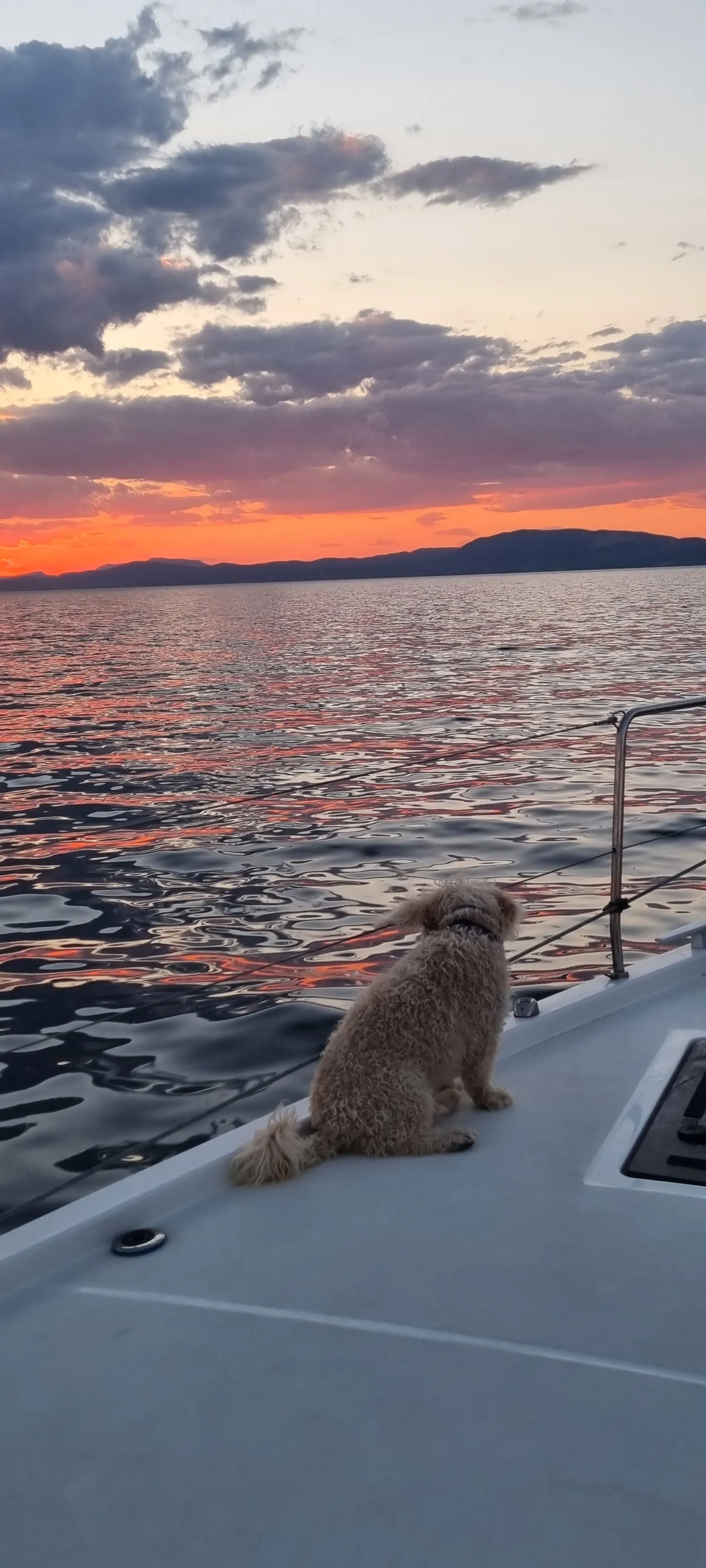 Ef Zin - Yelkenli içinde Skopelos