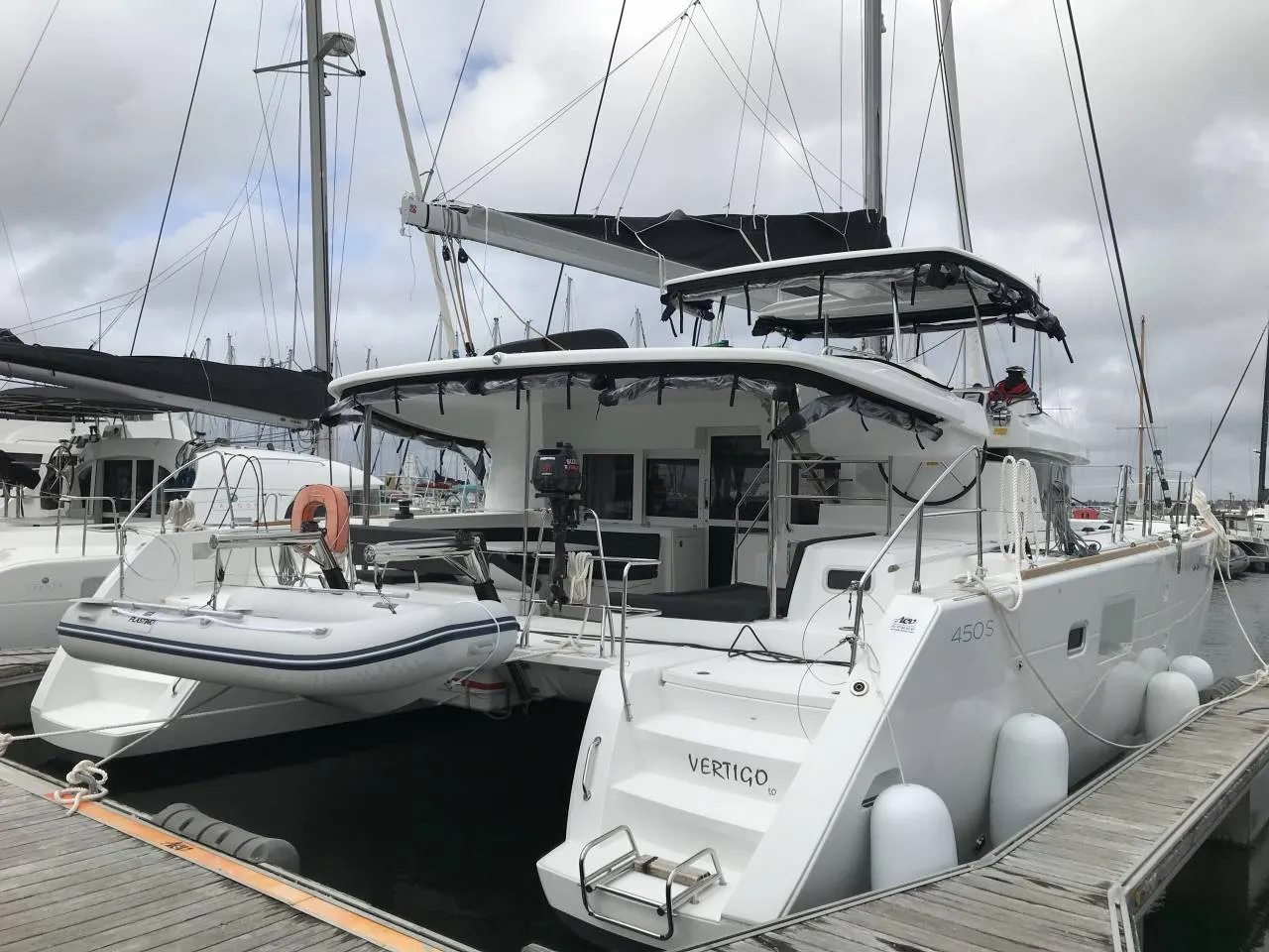 Vertigo - Catamaran in Providence
