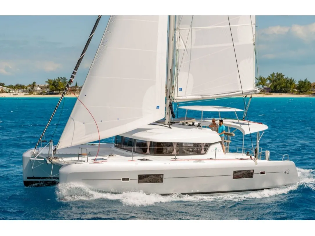 Blueskin - Catamaran in Providence