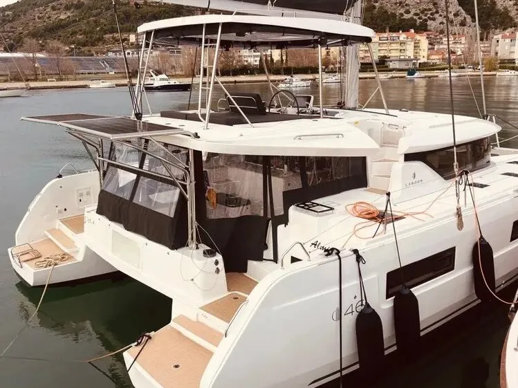 Almissa - Catamaran in Split
