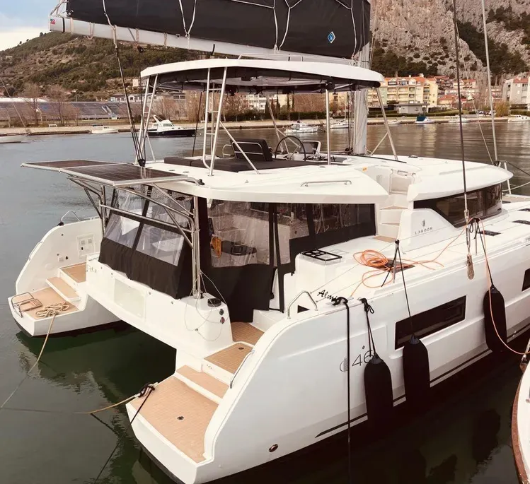 Almissa - Catamaran in Split